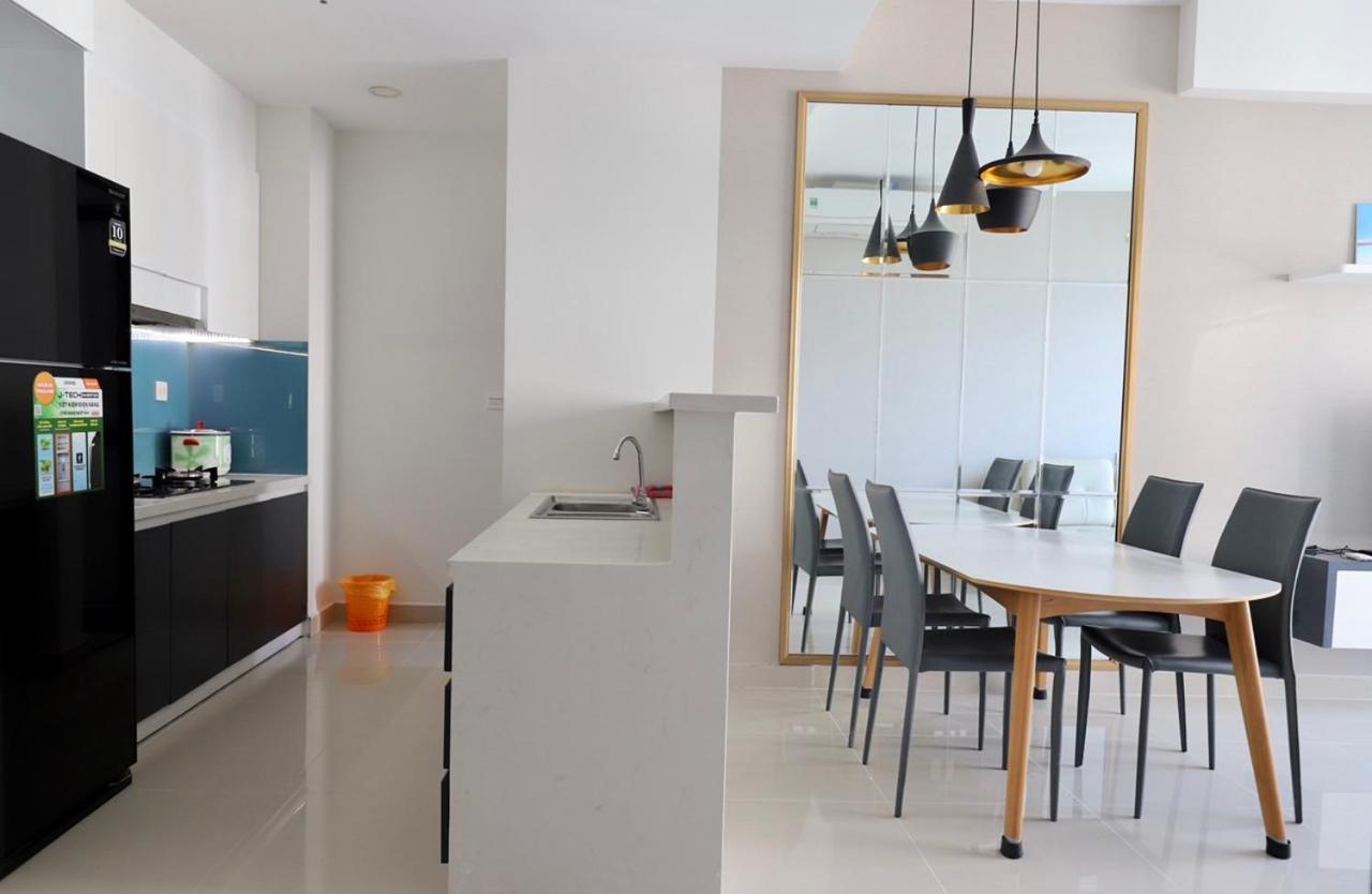 Best View River - River Gate Apartment Хошимин Екстериор снимка